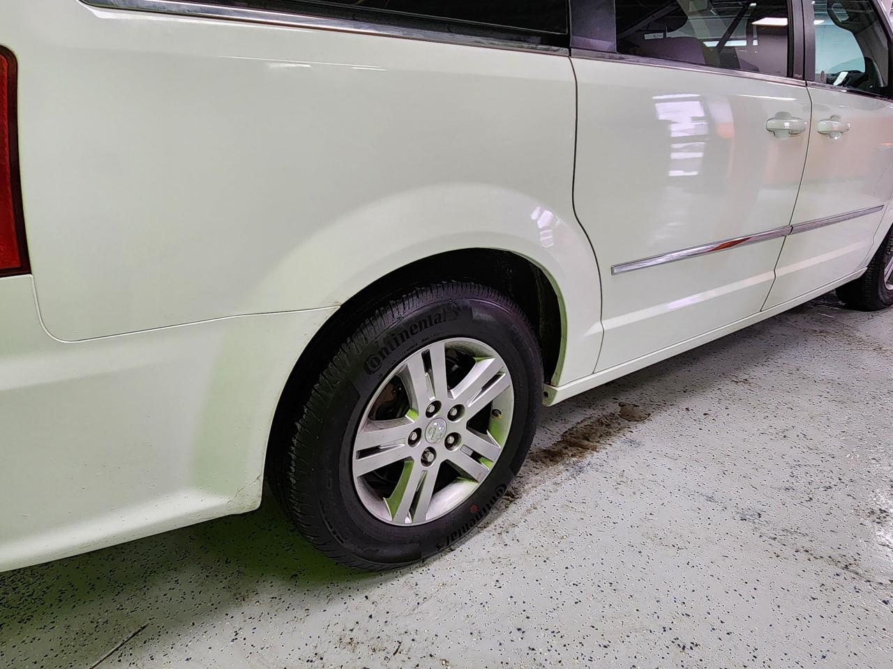 2014 Dodge Grand Caravan Crew H-TED SEATS &WHEEL REAR CAM POWER PEDALS Photo