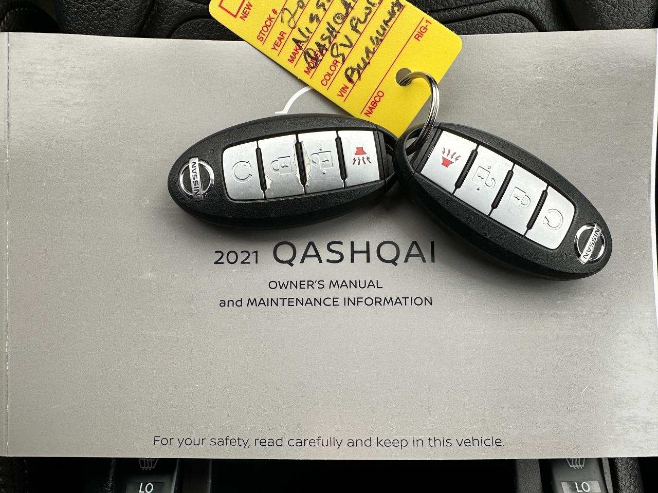 2021 Nissan Qashqai SV FWD Sunroof Heated Cloth BackupCam A/C XM Alloy Photo