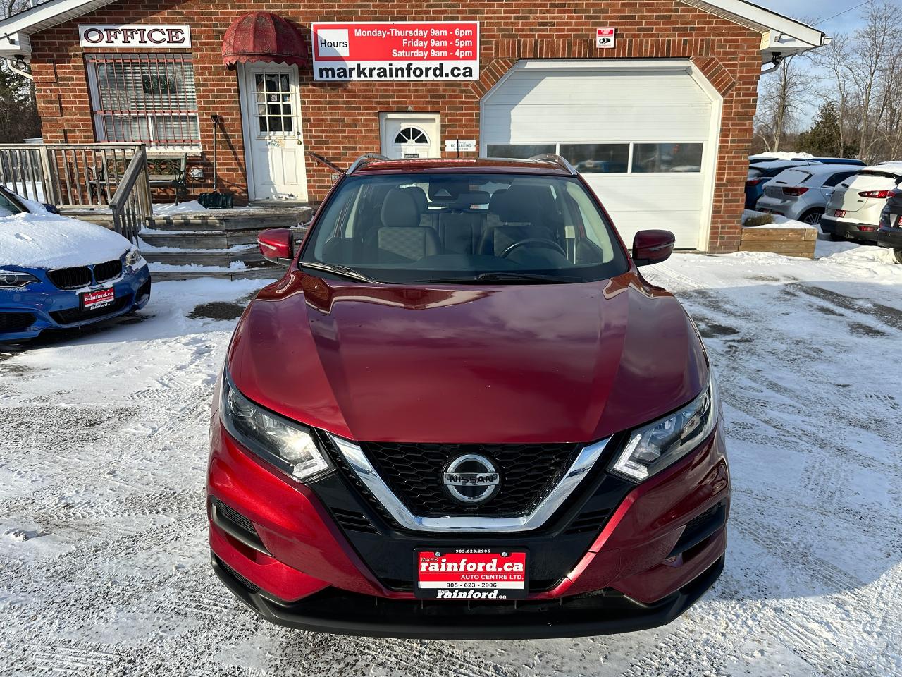 2021 Nissan Qashqai SV FWD Sunroof Heated Cloth BackupCam A/C XM Alloy Photo