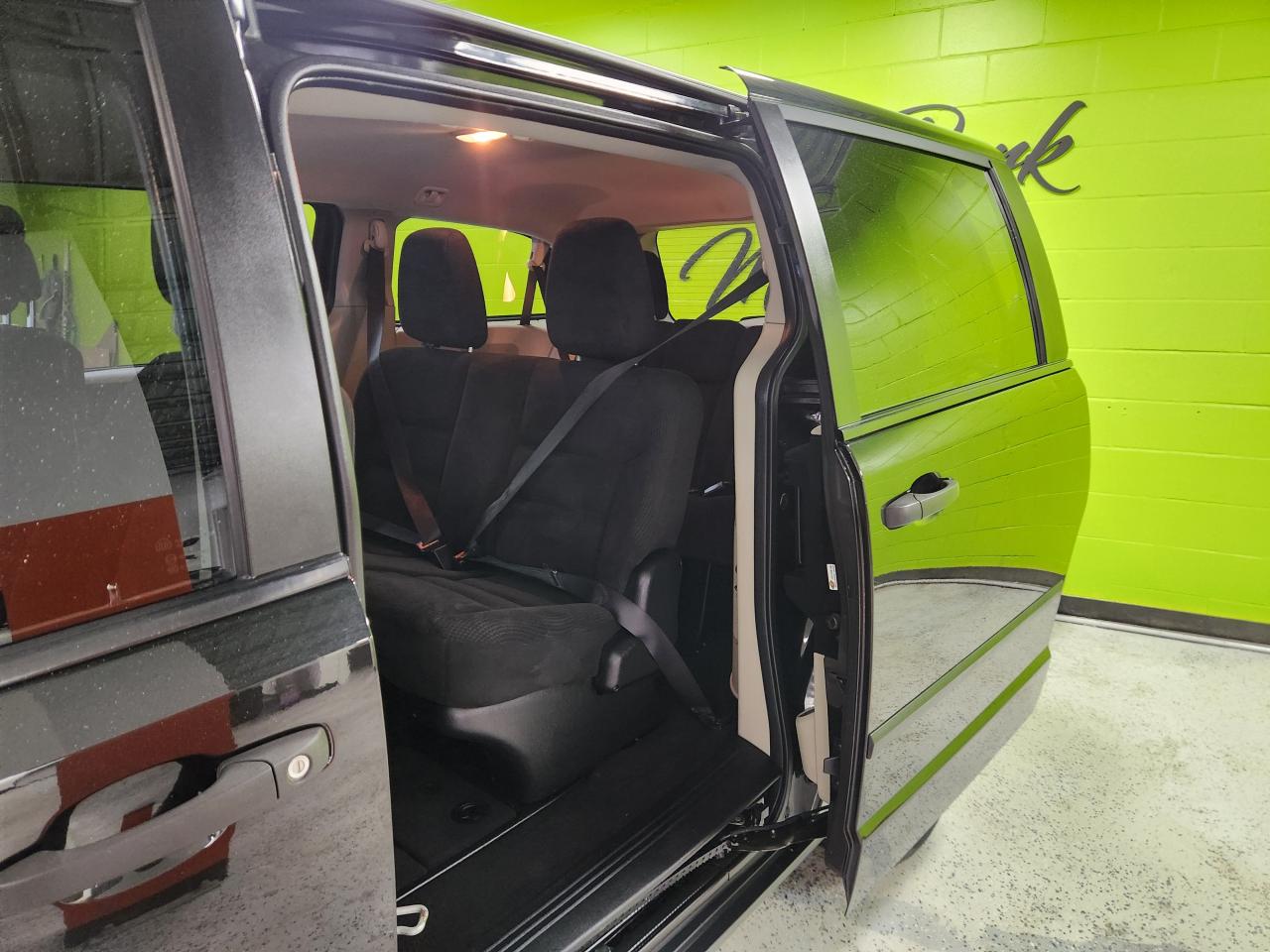 2017 Dodge Grand Caravan CANADA VALUE PACKAGE Photo