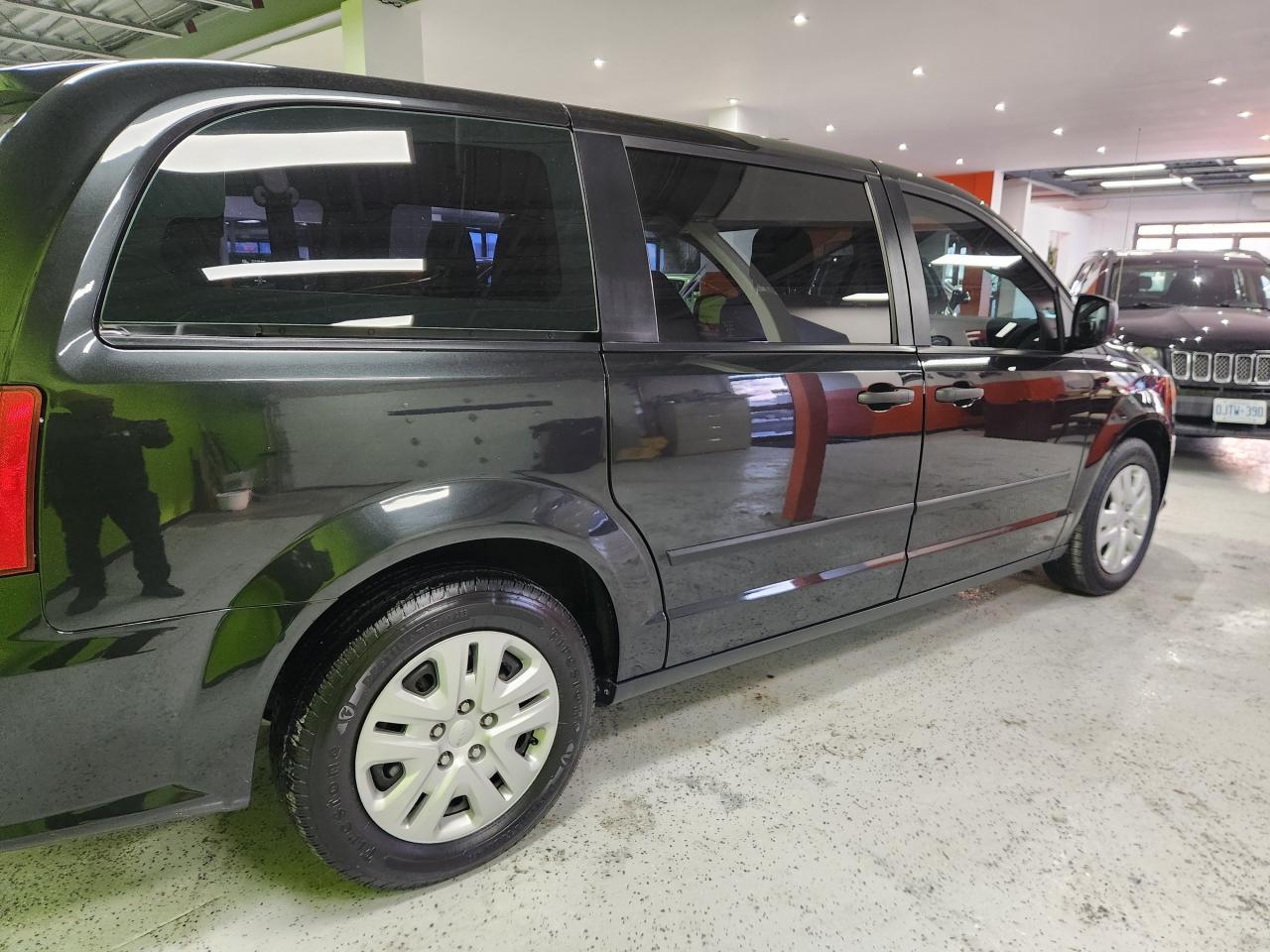 2017 Dodge Grand Caravan CANADA VALUE PACKAGE Photo