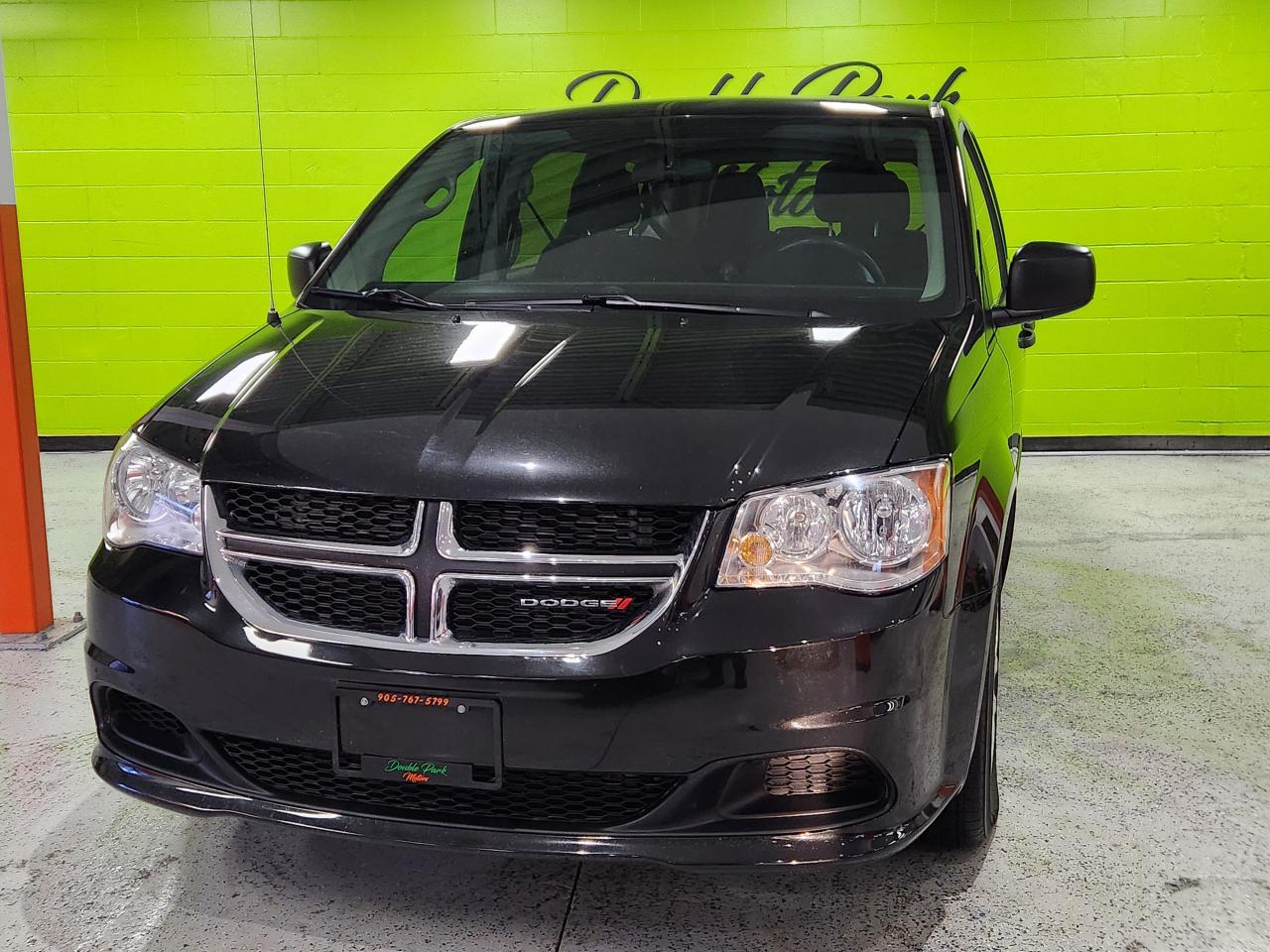 2017 Dodge Grand Caravan CANADA VALUE PACKAGE Photo