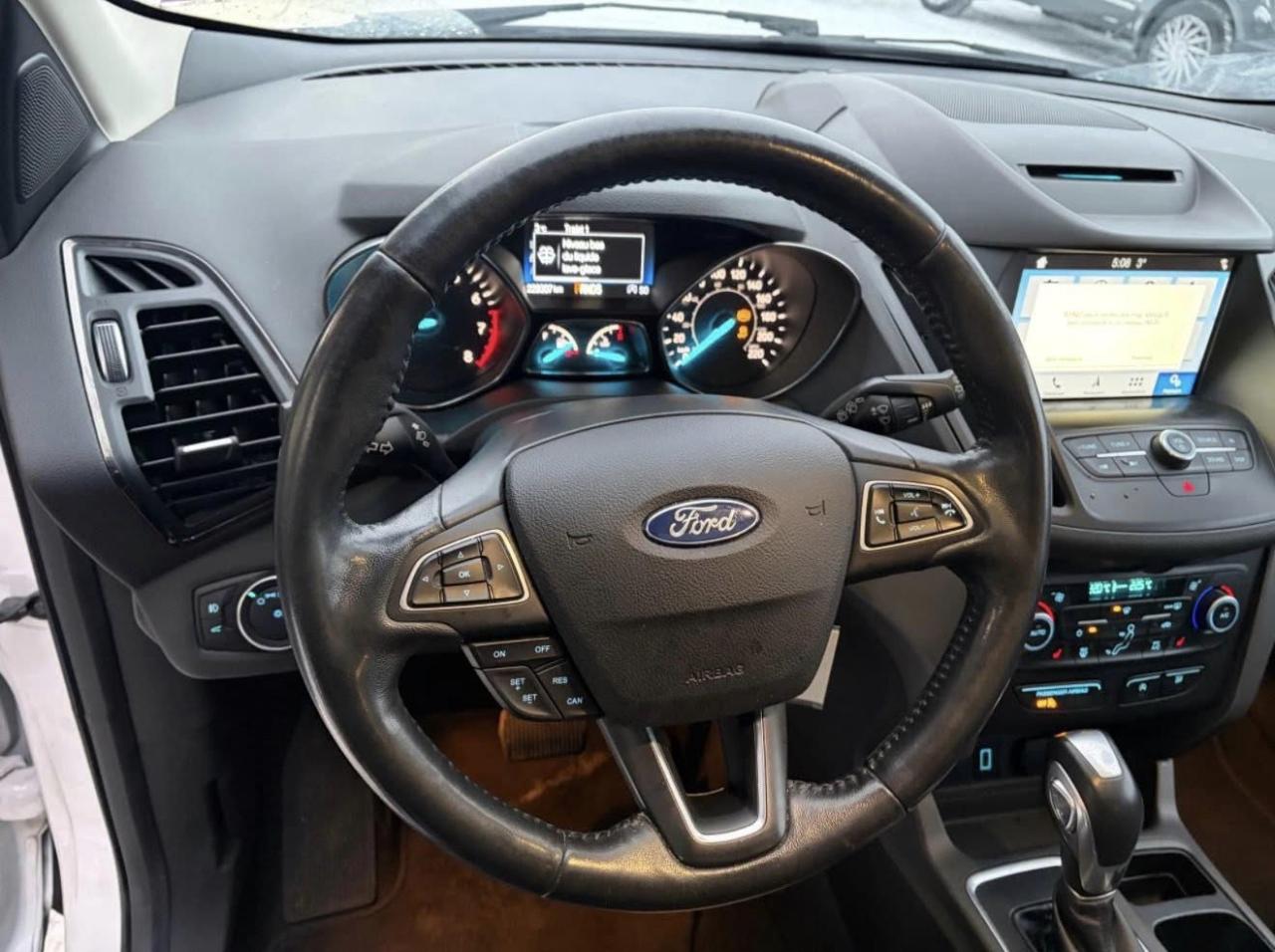 2018 Ford Escape SEL 4WD - Photo #5