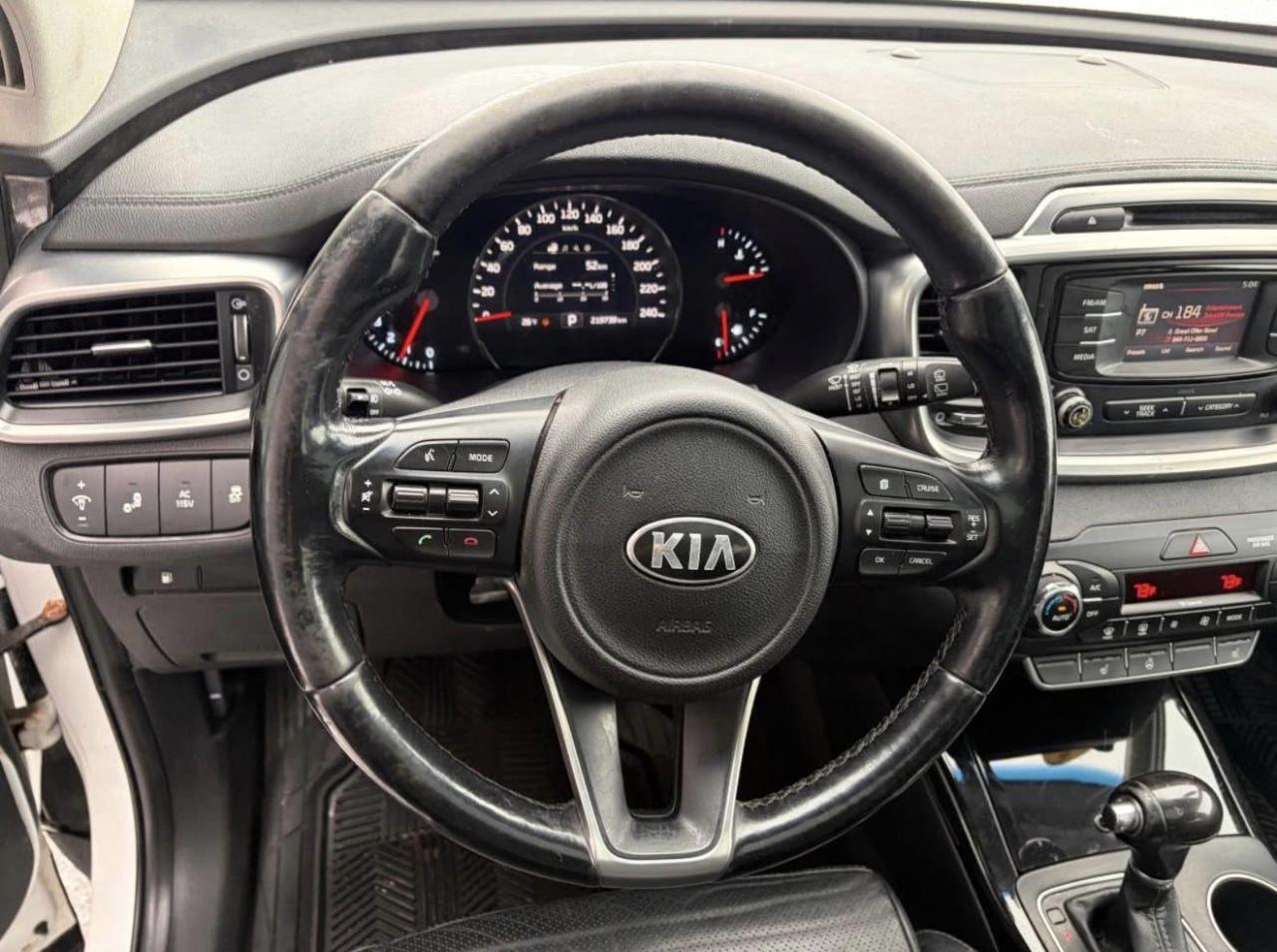 2016 Kia Sorento EX V6 AWD - Photo #5