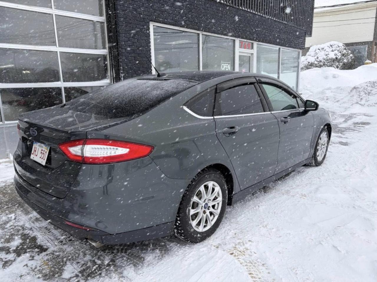 2015 Ford Fusion S - Photo #3