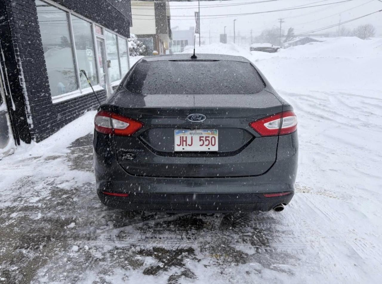 2015 Ford Fusion S - Photo #4