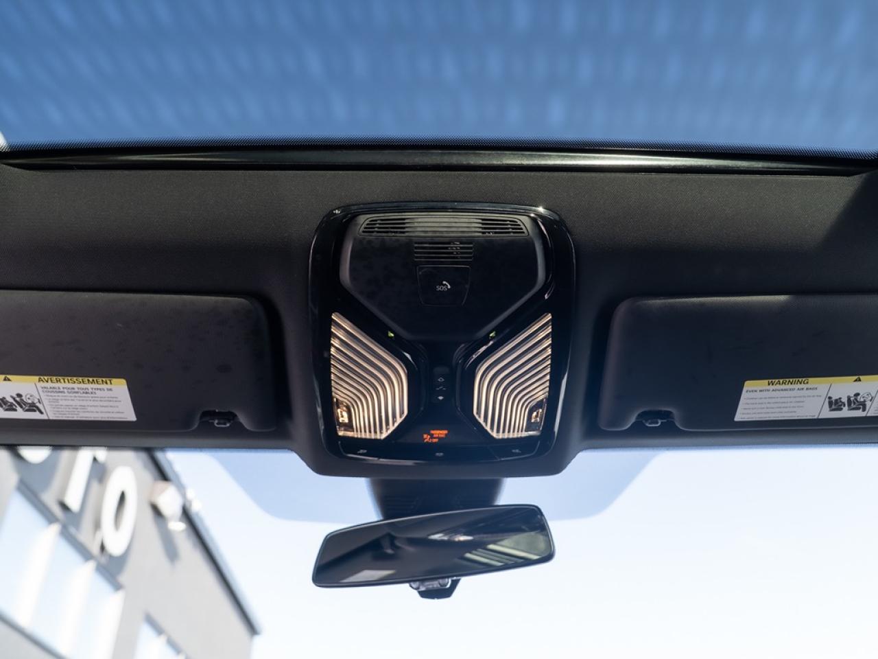 2024 BMW 2-Series 230i xDrive Coupe Photo9