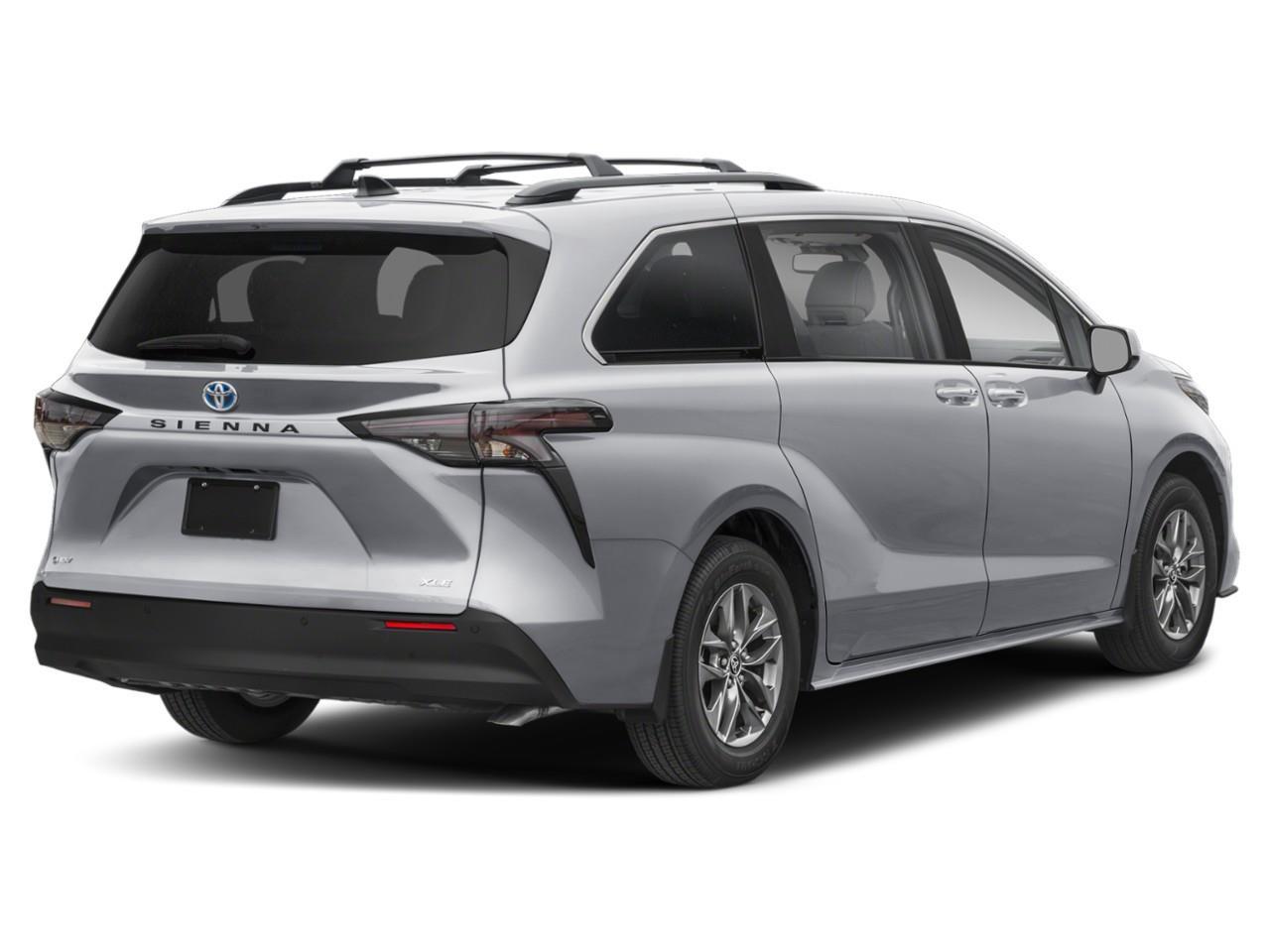 2025 Toyota Sienna XLE 8-Passenger Photo
