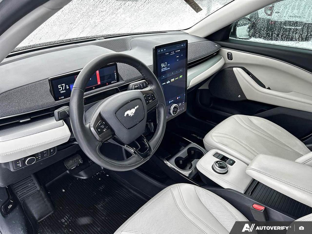 2022 Ford Mustang Mach-E Premium AWD LEATHER APPEARENCE PKG! CERTIFIED Photo