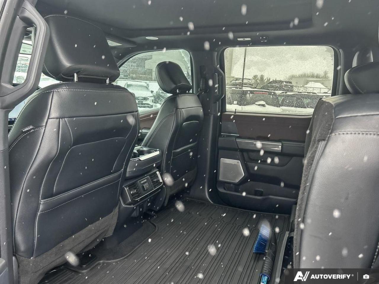 2023 Ford F-150 Lariat SUNROOF LEATHER FX4 OFFROAD CREW CAB 4X4 Photo