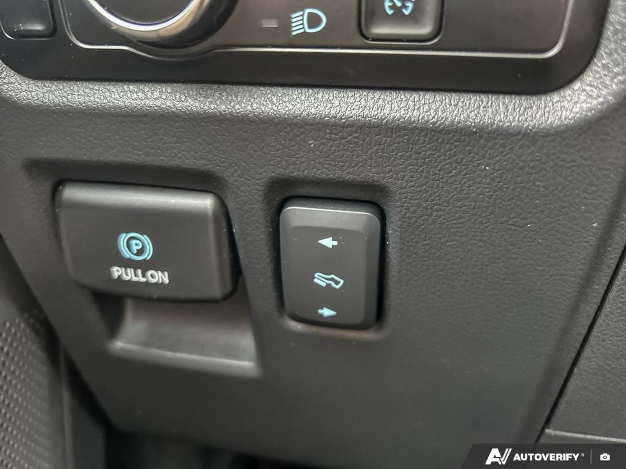 2023 Ford F-150 Lariat SUNROOF LEATHER FX4 OFFROAD CREW CAB 4X4 Photo