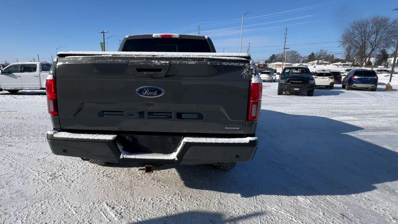 2018 Ford F-150 Lariat 4X4, HEATED STEERING WHEEL, HEATED LEATHER SEATS, MOONROOF, NAV, BACK UP CAM, POWER LIFTGATE!! Photo