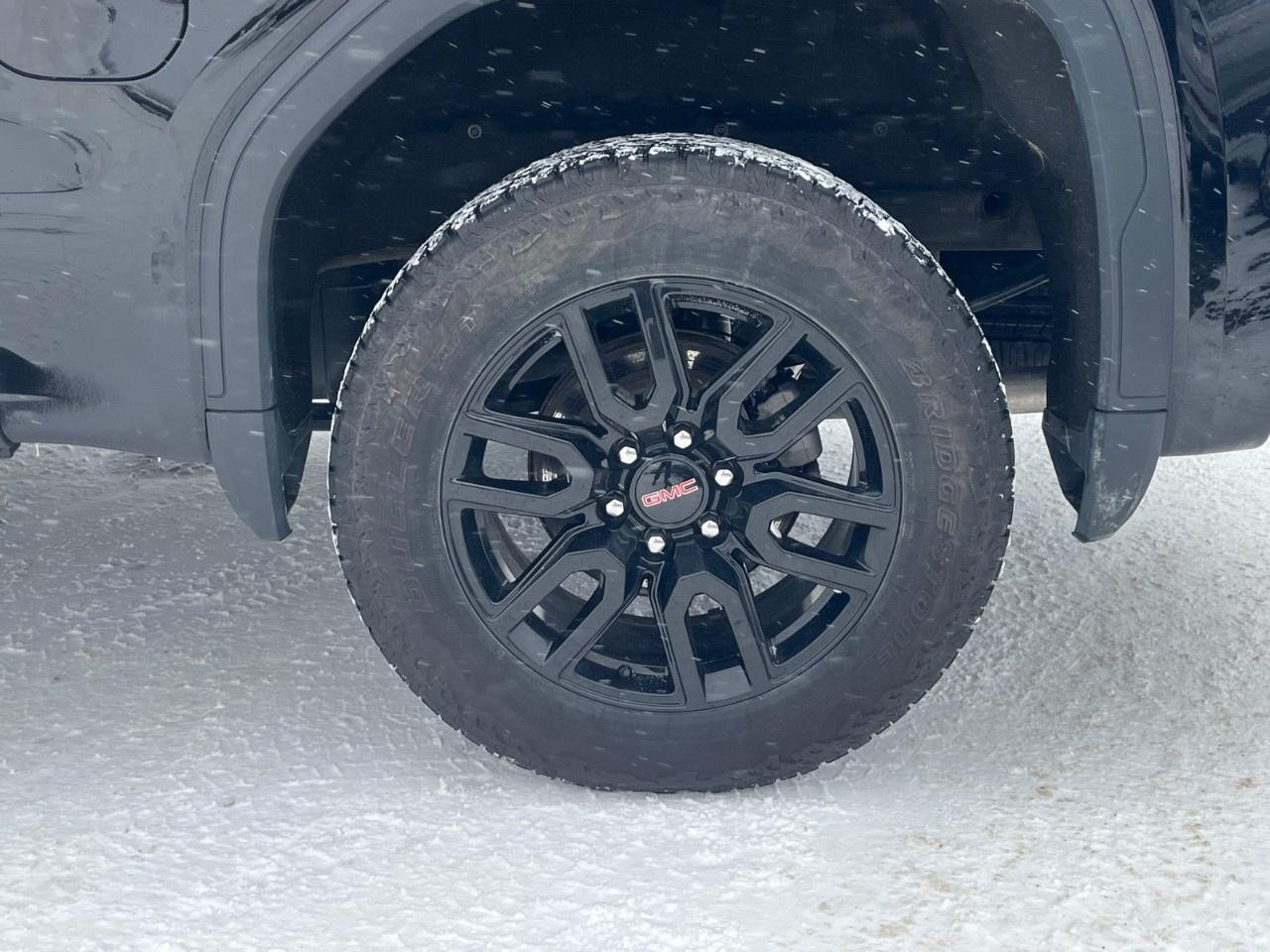 2024 GMC Sierra 1500 Crew Cab Short Box 4-Wheel Drive Elevation Photo3