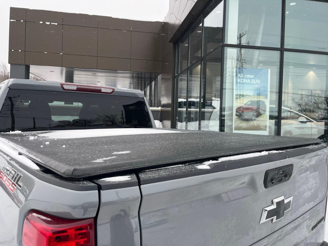 2024 Chevrolet Silverado 1500 Crew Cab Short Box 4-Wheel Drive Custom Trail Boss Photo