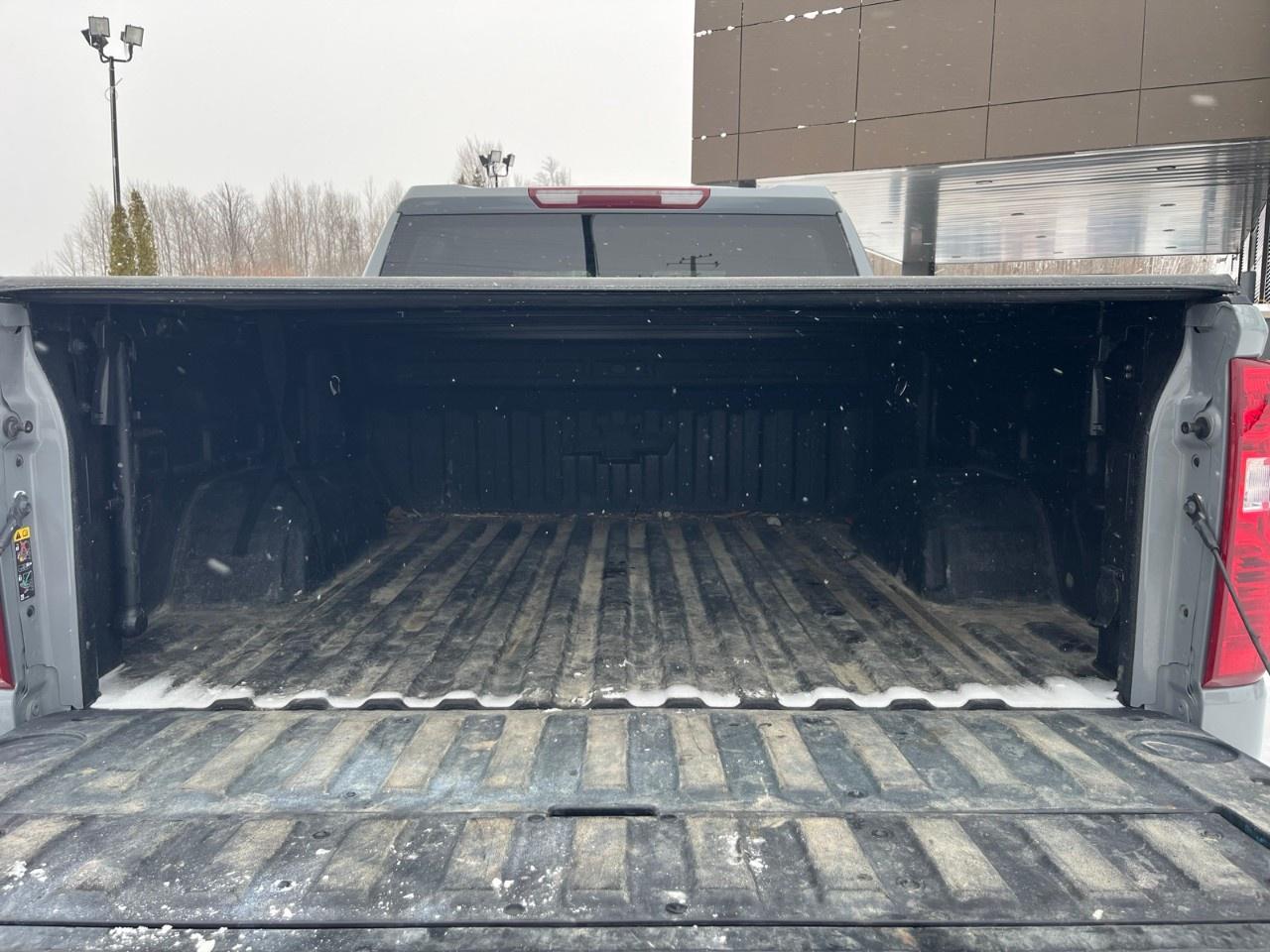 2024 Chevrolet Silverado 1500 Crew Cab Short Box 4-Wheel Drive Custom Trail Boss Photo