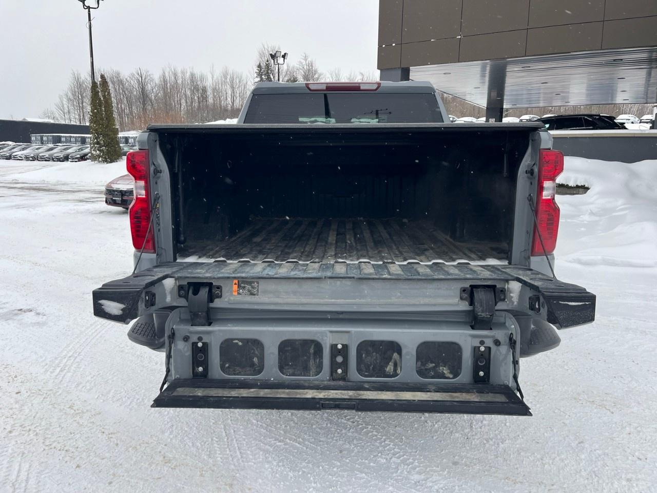 2024 Chevrolet Silverado 1500 Crew Cab Short Box 4-Wheel Drive Custom Trail Boss Photo