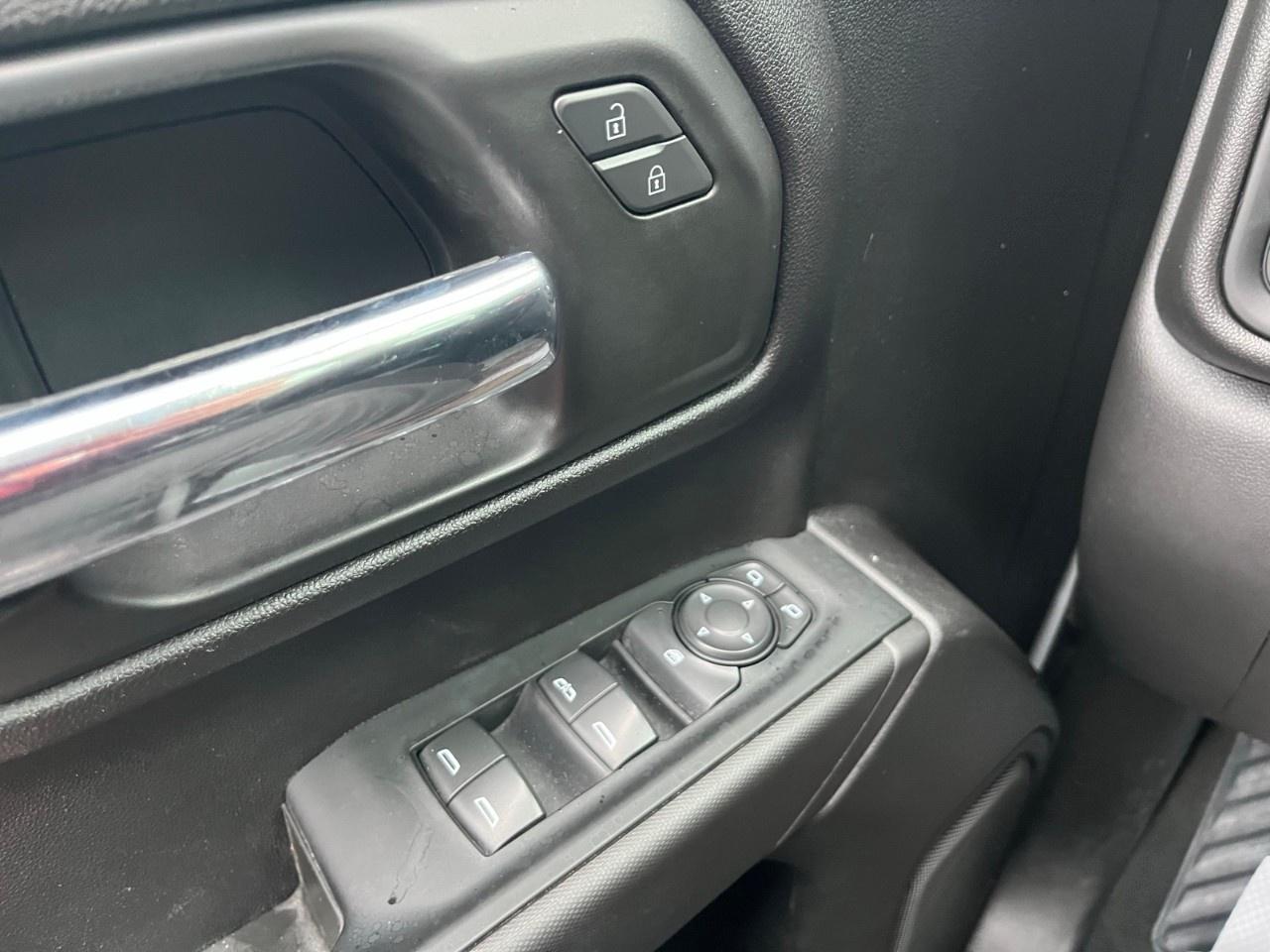 2024 Chevrolet Silverado 1500 Crew Cab Short Box 4-Wheel Drive Custom Trail Boss Photo