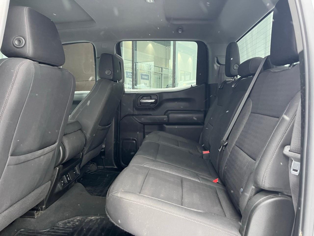 2024 Chevrolet Silverado 1500 Crew Cab Short Box 4-Wheel Drive Custom Trail Boss Photo