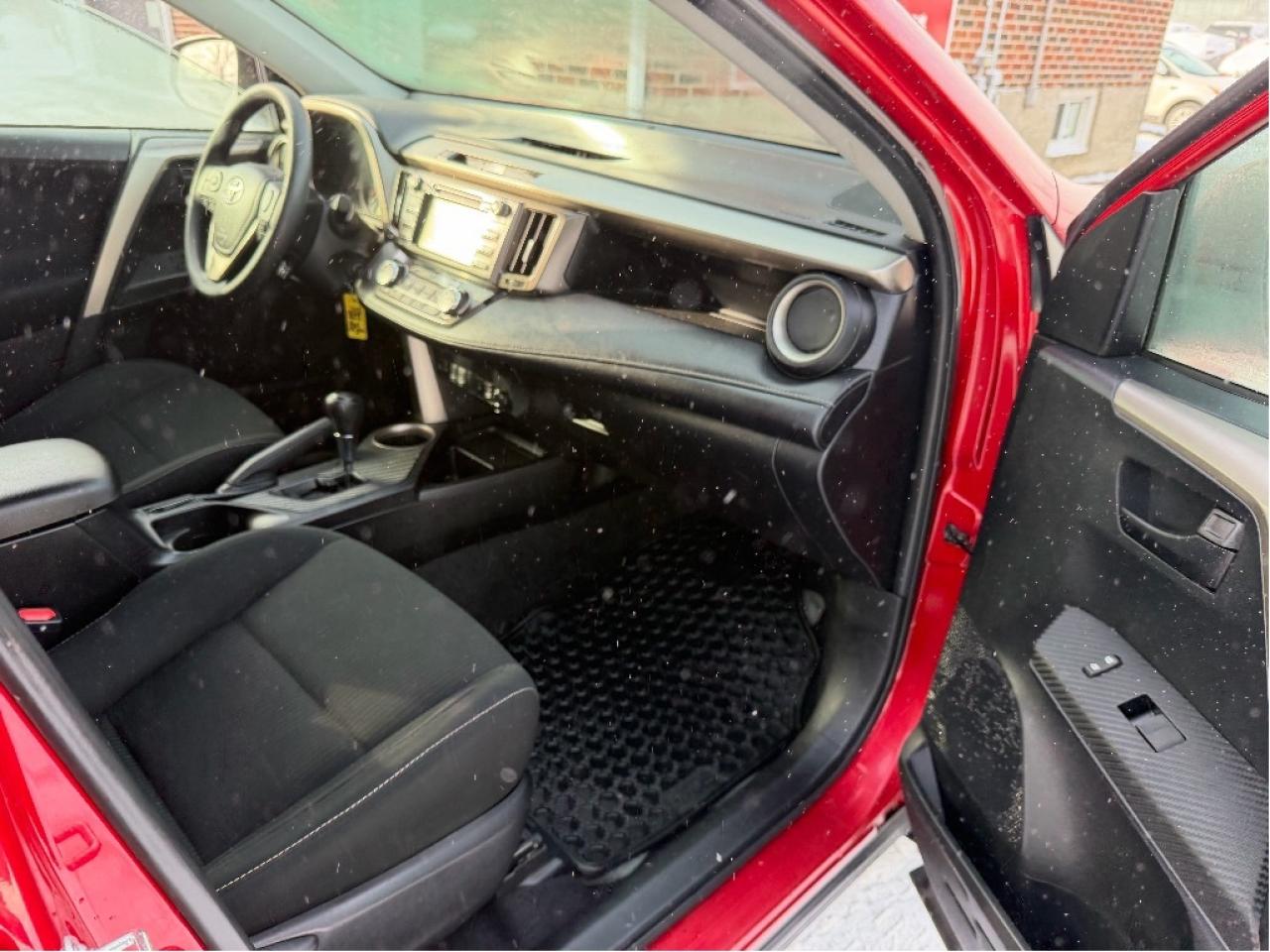 2013 Toyota RAV4 XLE | AWD | Clean Carfax Photo