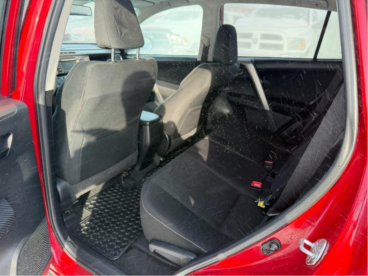 2013 Toyota RAV4 XLE | AWD | Clean Carfax Photo