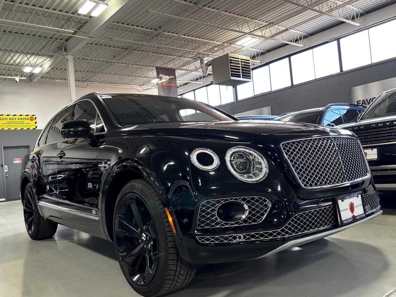 2017 Bentley Bentayga W12|AWD|NAV|MASSAGE|NIGHTVISION|REDLEATHER|HUD|360 Photo