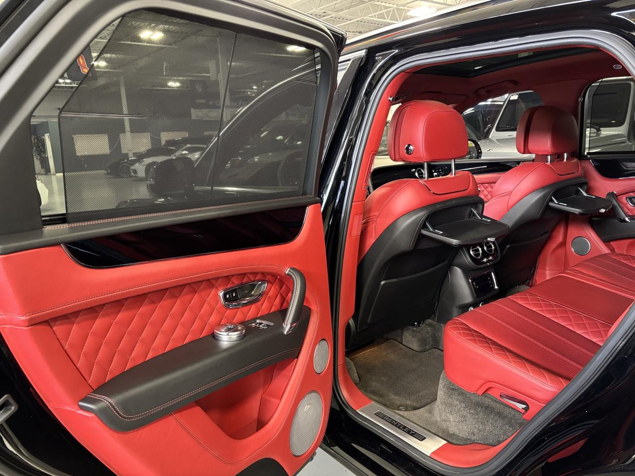 2017 Bentley Bentayga W12|AWD|NAV|MASSAGE|NIGHTVISION|REDLEATHER|HUD|360 Photo