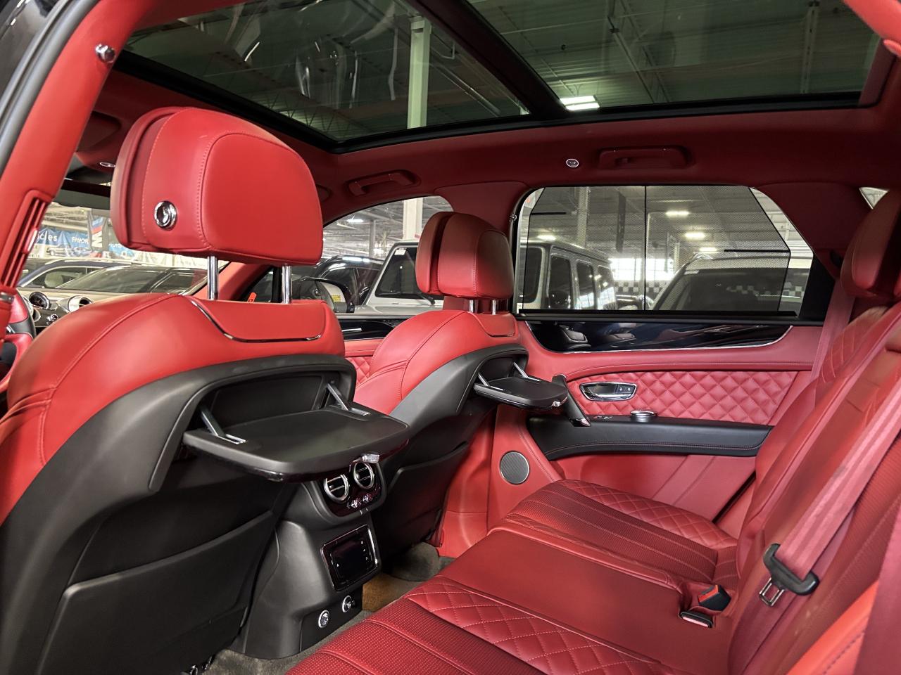 2017 Bentley Bentayga W12|AWD|NAV|MASSAGE|NIGHTVISION|REDLEATHER|HUD|360 Photo