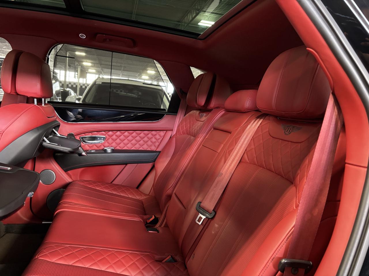 2017 Bentley Bentayga W12|AWD|NAV|MASSAGE|NIGHTVISION|REDLEATHER|HUD|360 Photo