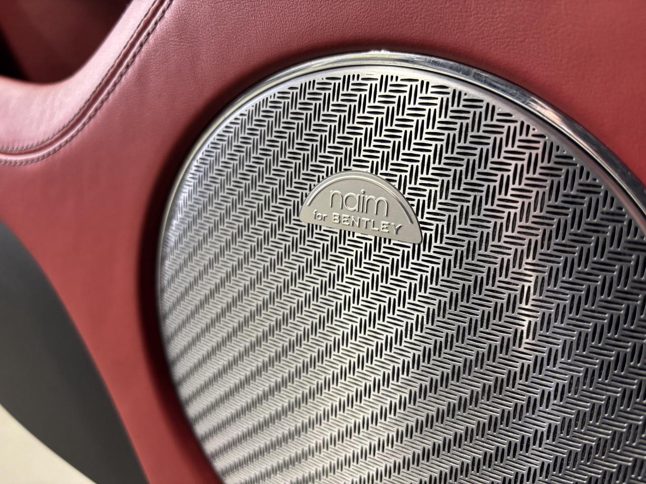 2017 Bentley Bentayga W12|AWD|NAV|MASSAGE|NIGHTVISION|REDLEATHER|HUD|360 Photo