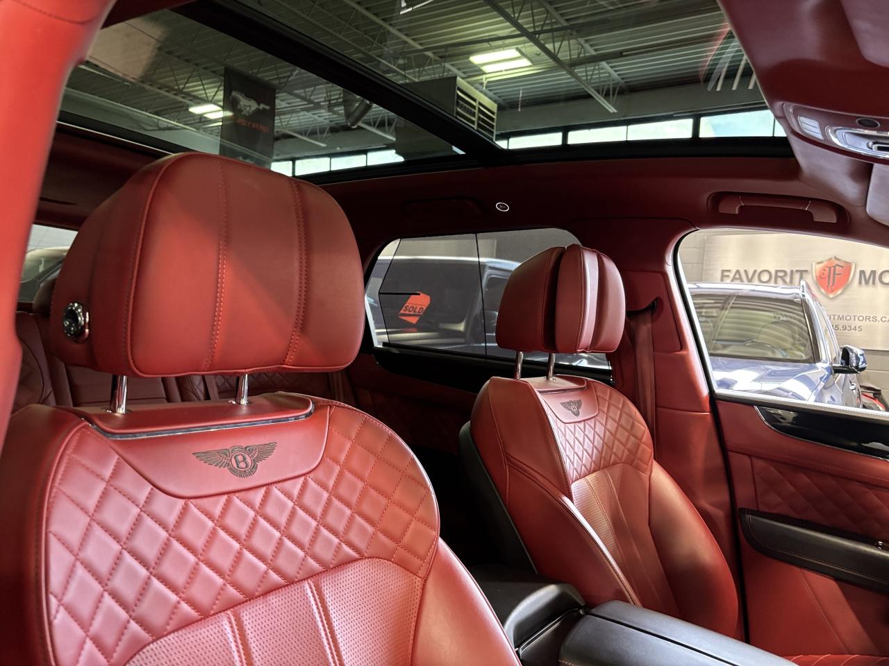 2017 Bentley Bentayga W12|AWD|NAV|MASSAGE|NIGHTVISION|REDLEATHER|HUD|360 Photo