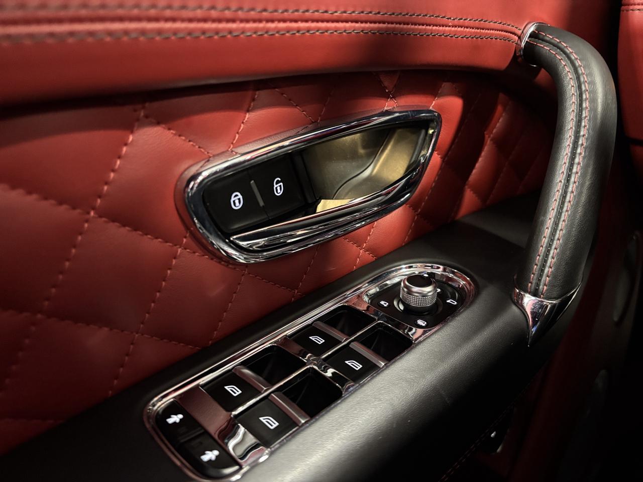 2017 Bentley Bentayga W12|AWD|NAV|MASSAGE|NIGHTVISION|REDLEATHER|HUD|360 Photo