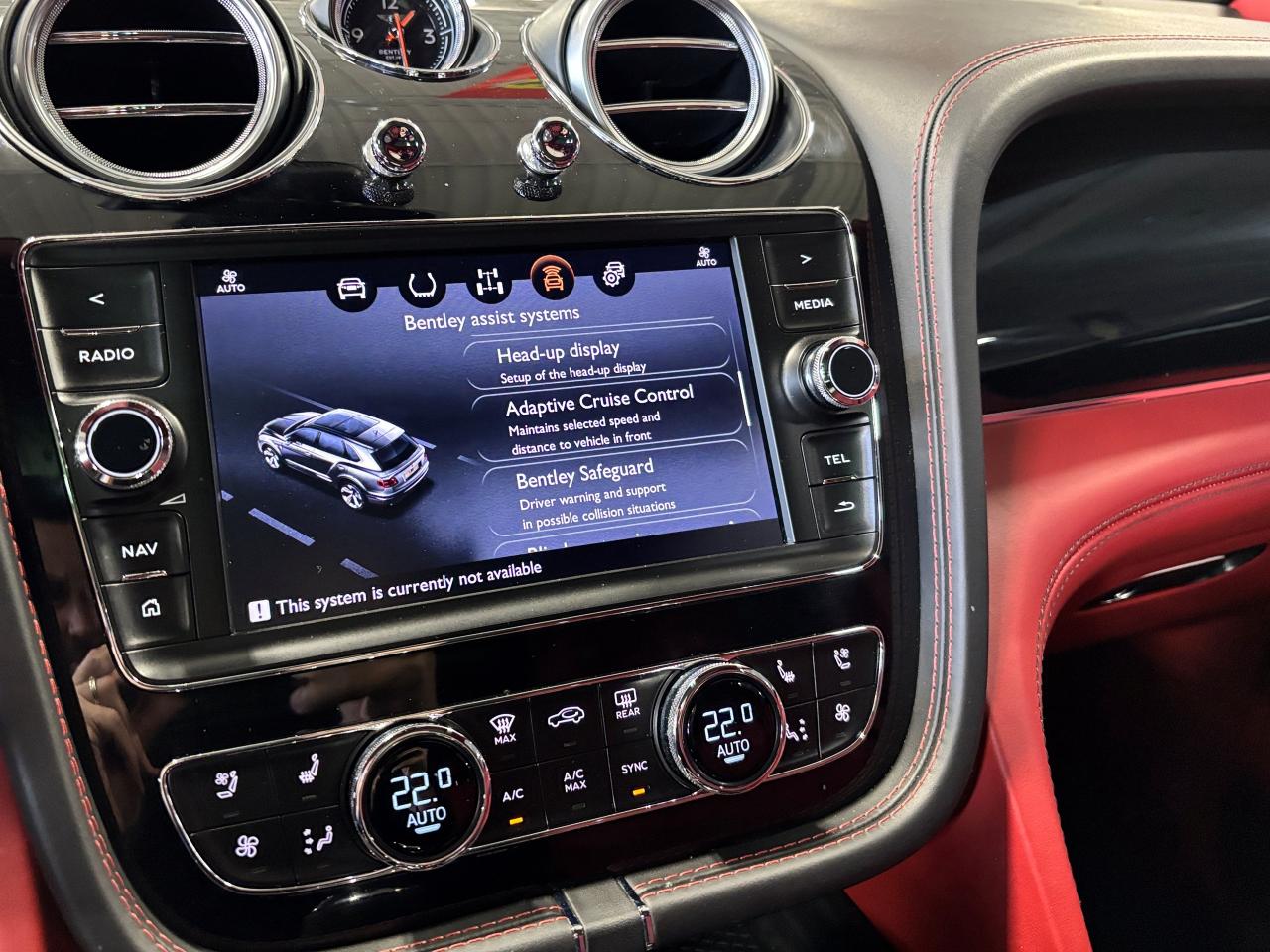 2017 Bentley Bentayga W12|AWD|NAV|MASSAGE|NIGHTVISION|REDLEATHER|HUD|360 Photo