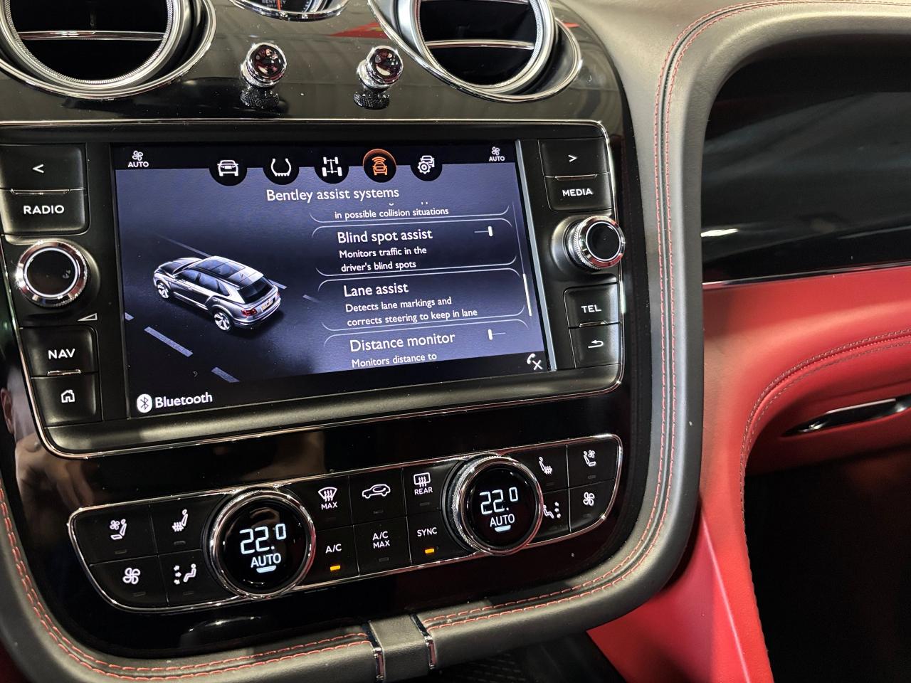 2017 Bentley Bentayga W12|AWD|NAV|MASSAGE|NIGHTVISION|REDLEATHER|HUD|360 Photo