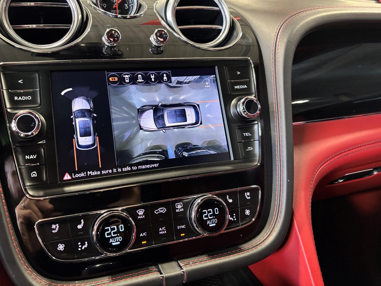 2017 Bentley Bentayga W12|AWD|NAV|MASSAGE|NIGHTVISION|REDLEATHER|HUD|360 Photo