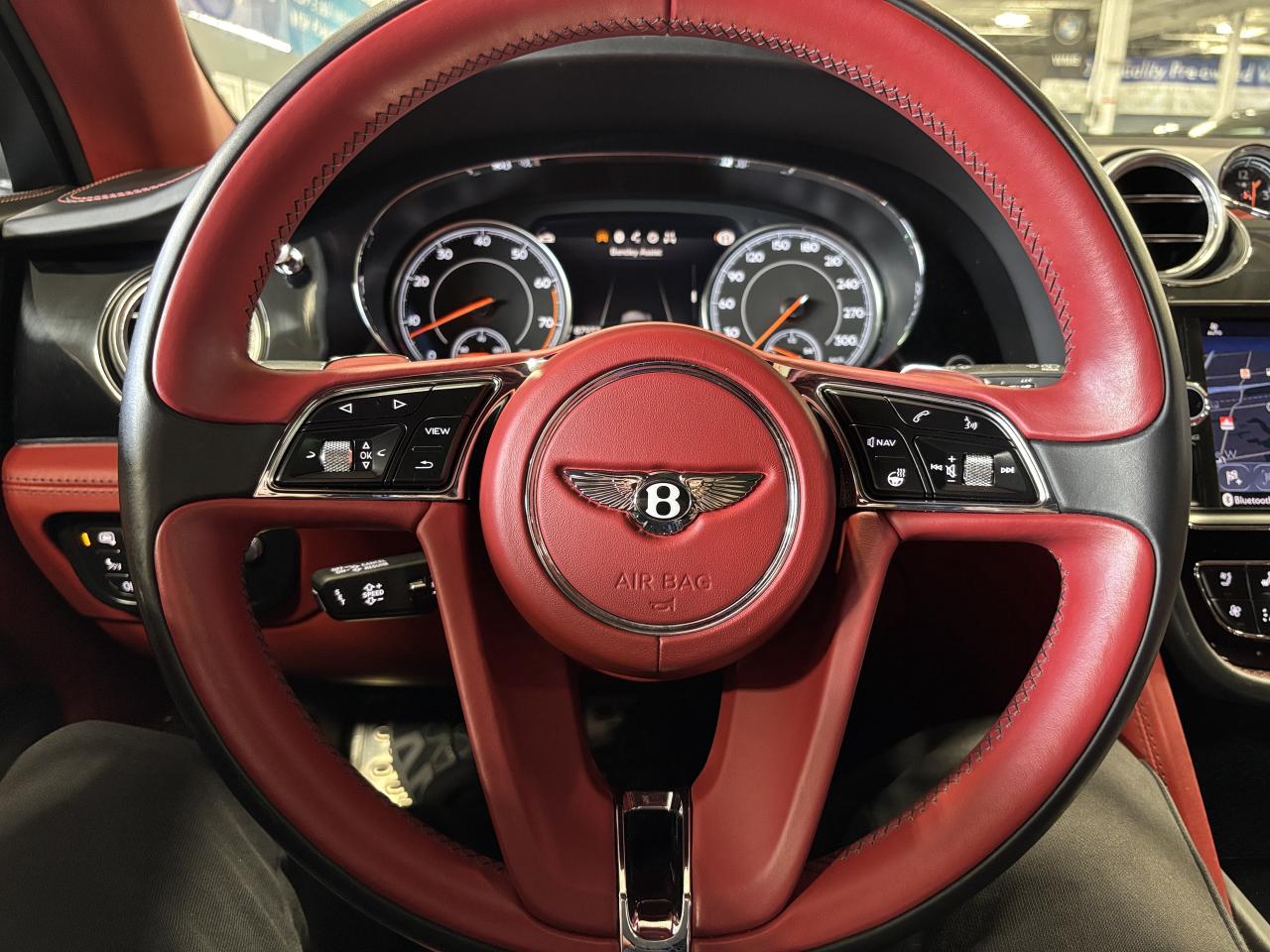 2017 Bentley Bentayga W12|AWD|NAV|MASSAGE|NIGHTVISION|REDLEATHER|HUD|360 Photo