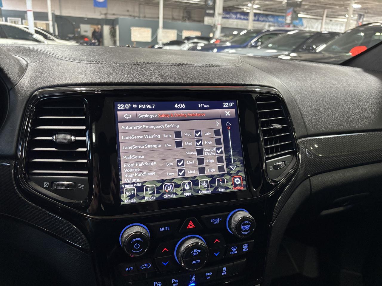 2020 Jeep Grand Cherokee Trackhawk|707HP|4X4|NO LUX TAX|SUPERCHARGED|CARBON Photo