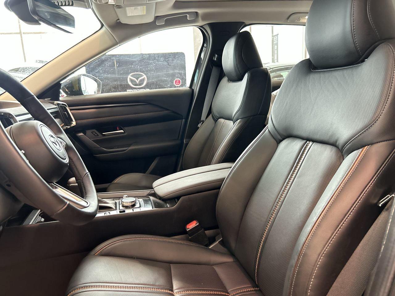 2025 Mazda CX-50 Hybrid GT e-AWD RARE|1441 KMS ONLY| SHOWROOM| Photo