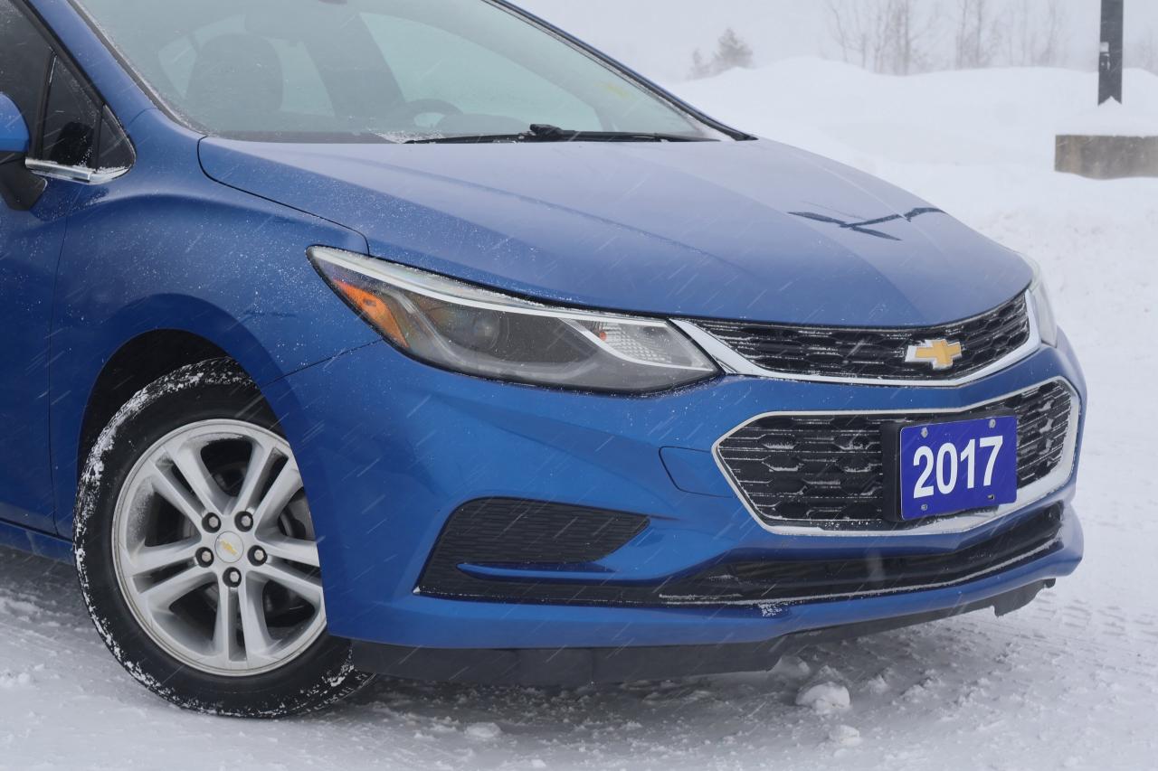 2017 Chevrolet Cruze LT | | Heated Mirrors | Photo2