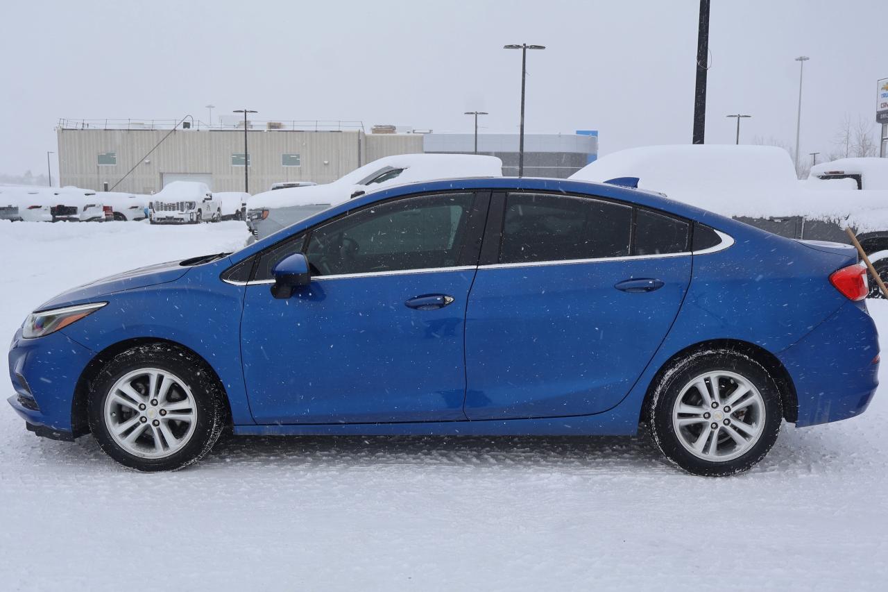 2017 Chevrolet Cruze LT | | Heated Mirrors | Photo
