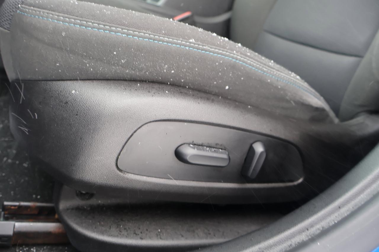 2017 Chevrolet Cruze LT | | Heated Mirrors | Photo