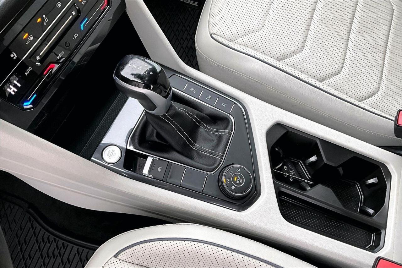 2024 Volkswagen Tiguan Highline R-Line | Vented Leather | Panoroof | AWD Photo