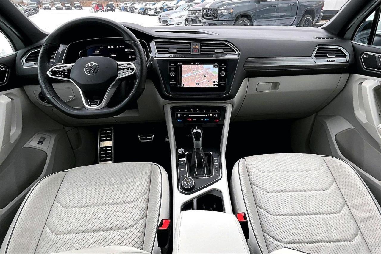 2024 Volkswagen Tiguan Highline R-Line | Vented Leather | Panoroof | AWD Photo