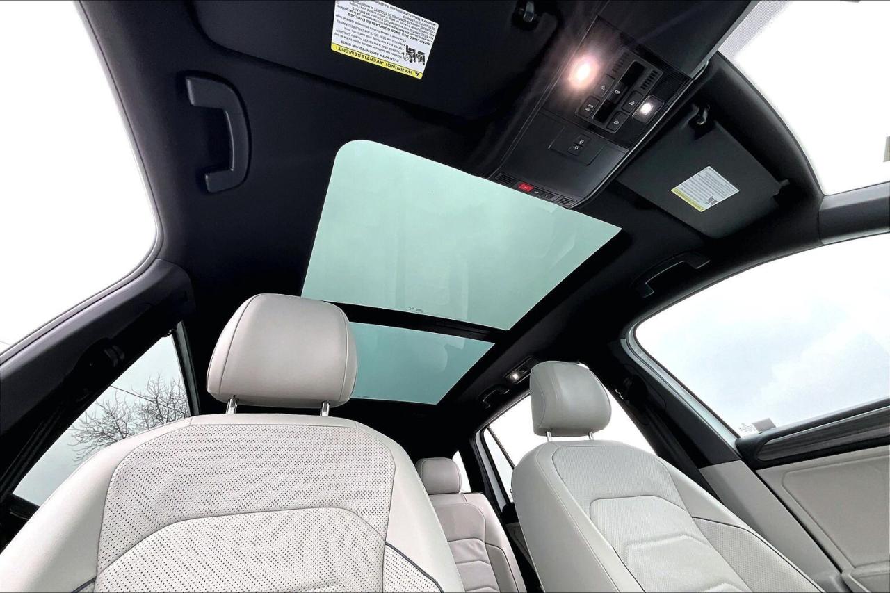 2024 Volkswagen Tiguan Highline R-Line | Vented Leather | Panoroof | AWD Photo