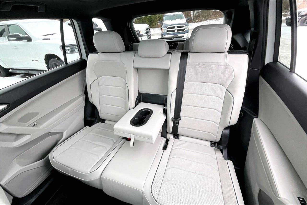 2024 Volkswagen Tiguan Highline R-Line | Vented Leather | Panoroof | AWD Photo