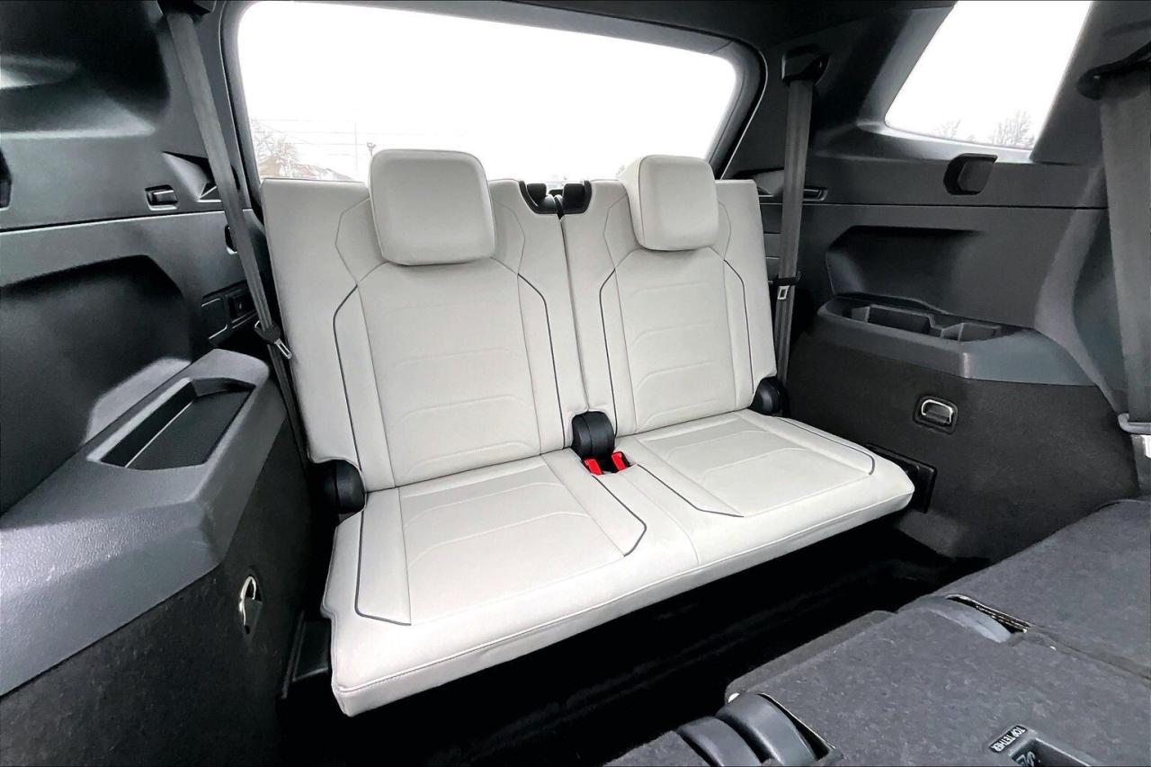 2024 Volkswagen Tiguan Highline R-Line | Vented Leather | Panoroof | AWD Photo