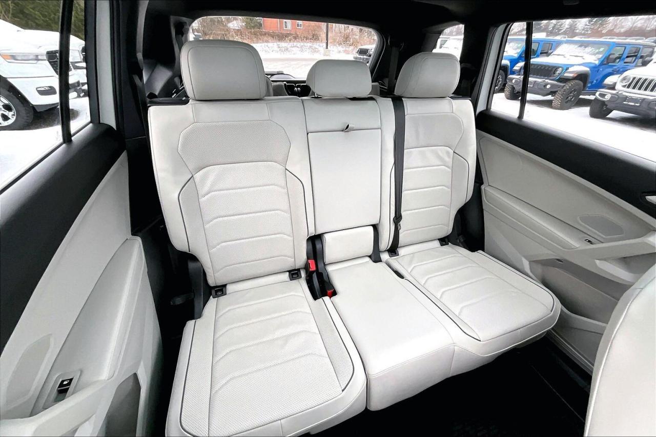 2024 Volkswagen Tiguan Highline R-Line | Vented Leather | Panoroof | AWD Photo