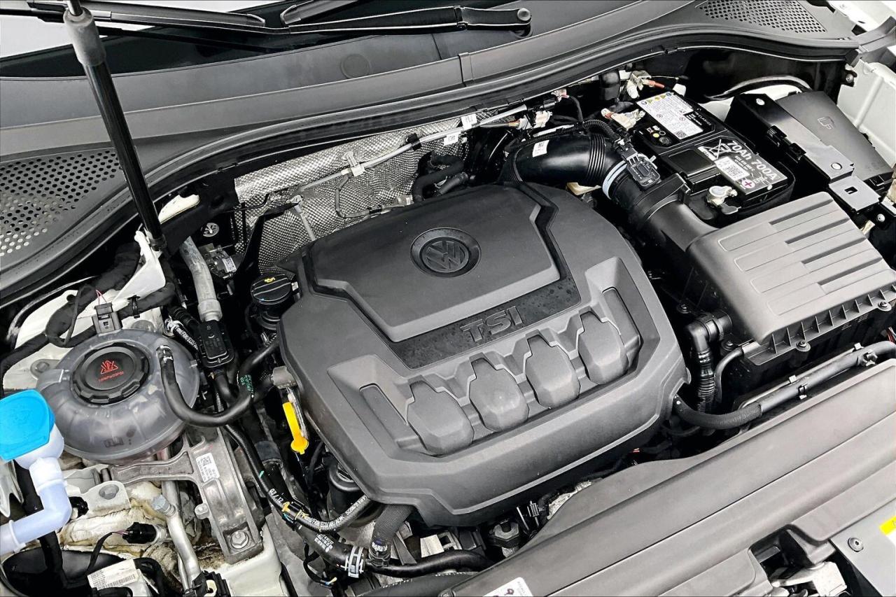 2024 Volkswagen Tiguan Highline R-Line | Vented Leather | Panoroof | AWD Photo