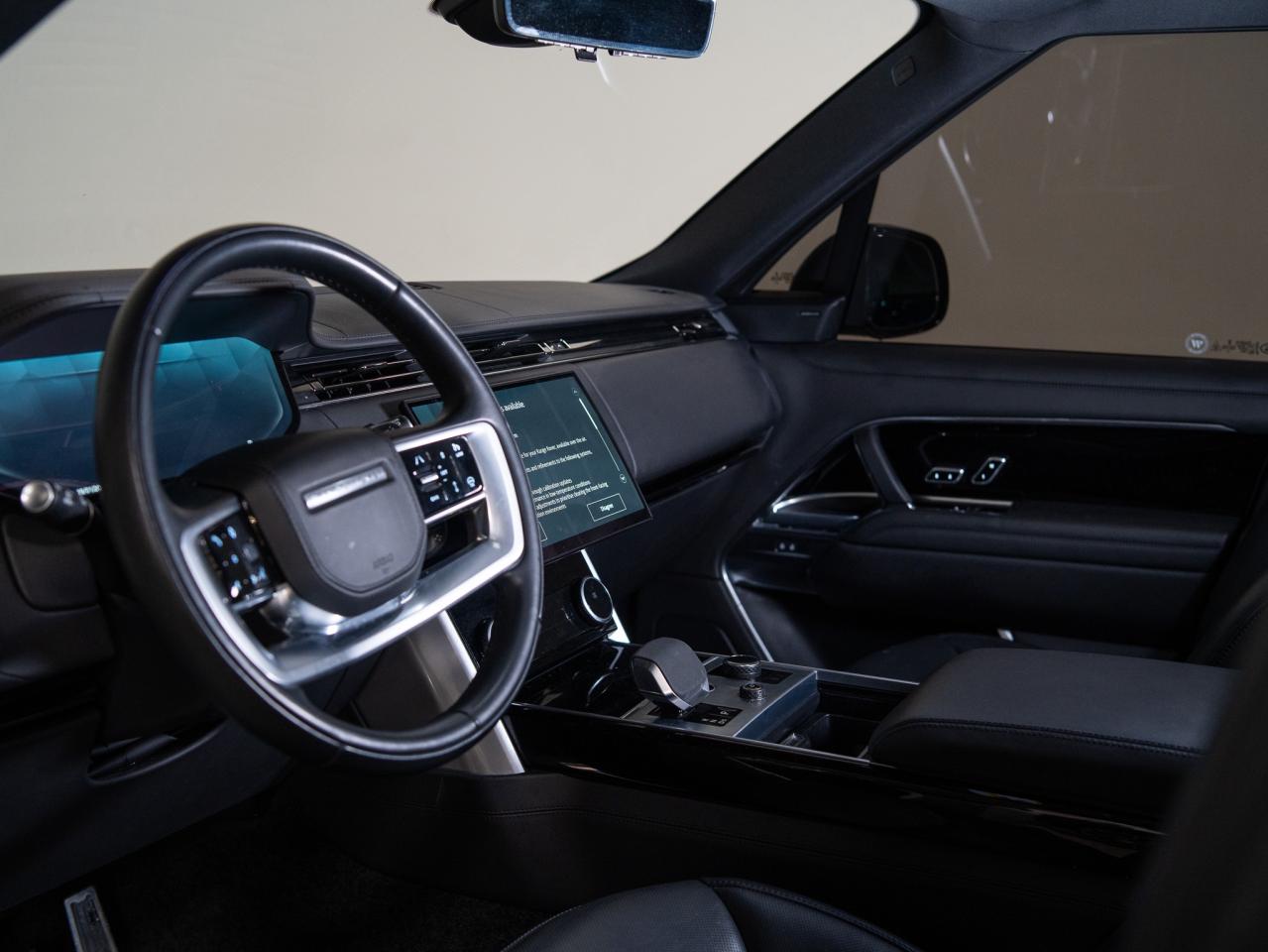 2023 Land Rover Range Rover P530 | LWB | 7 PASS | ENTERTAINMENT PKG | 23 IN Photo