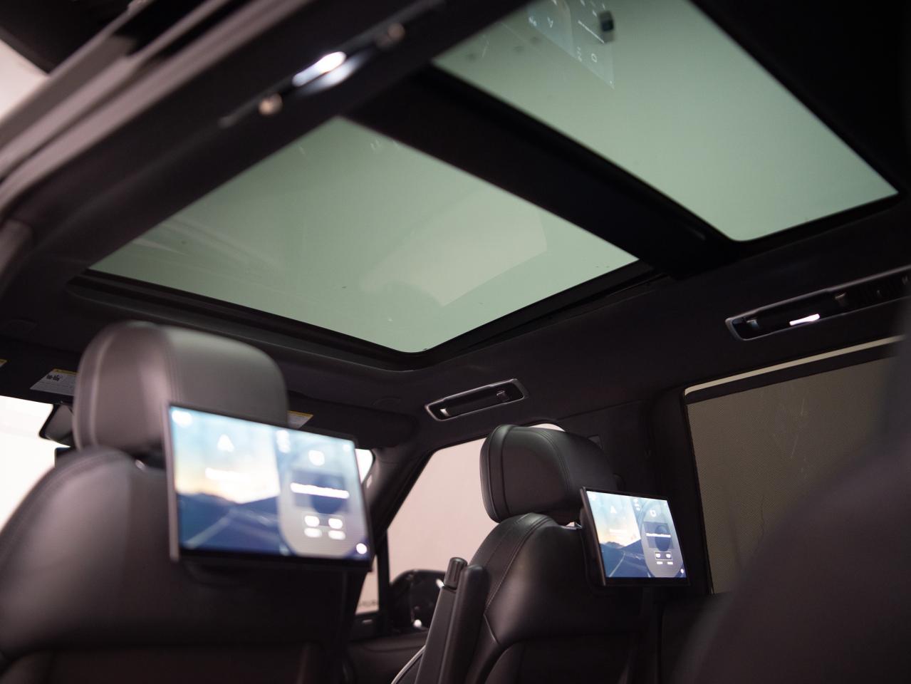 2023 Land Rover Range Rover P530 | LWB | 7 PASS | ENTERTAINMENT PKG | 23 IN Photo