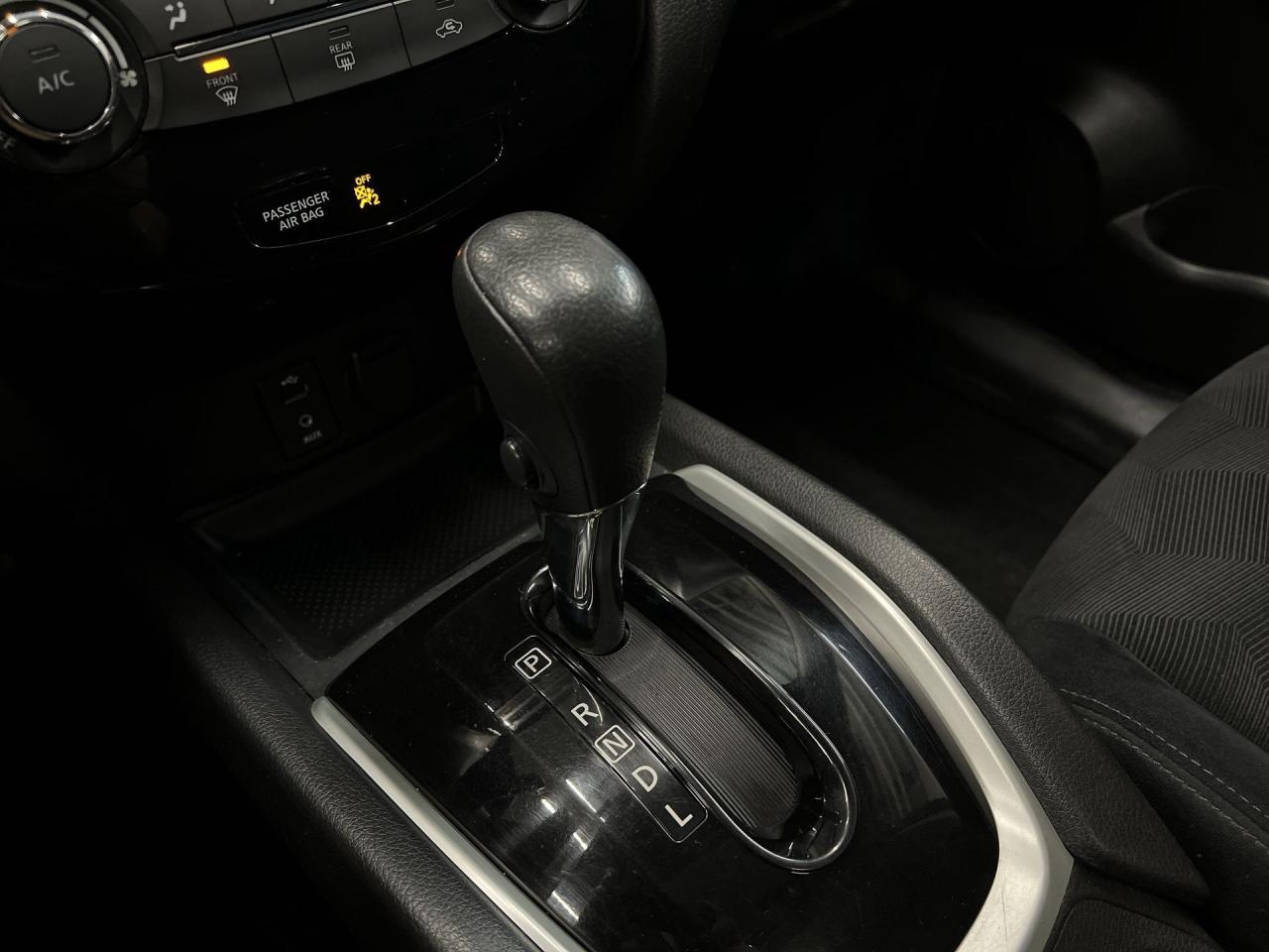 2014 Nissan Rogue SV AWD | PANO ROOF | HTD SEATS | ALLOYS | REAR CAM Photo